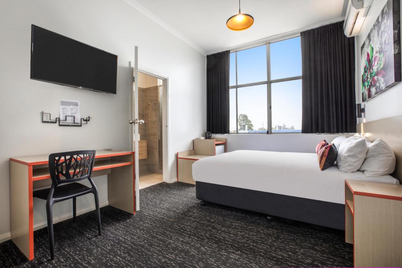 Hotel Nightcap At Ashley Braybrook